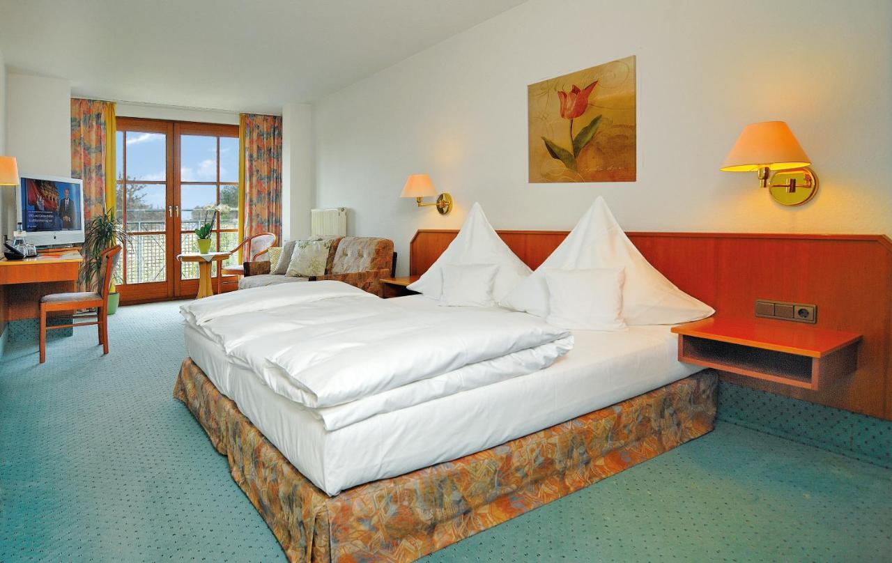 Hotel Gasthof Raab シュヴァーバッハ エクステリア 写真