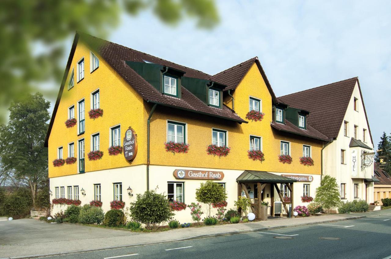Hotel Gasthof Raab シュヴァーバッハ エクステリア 写真