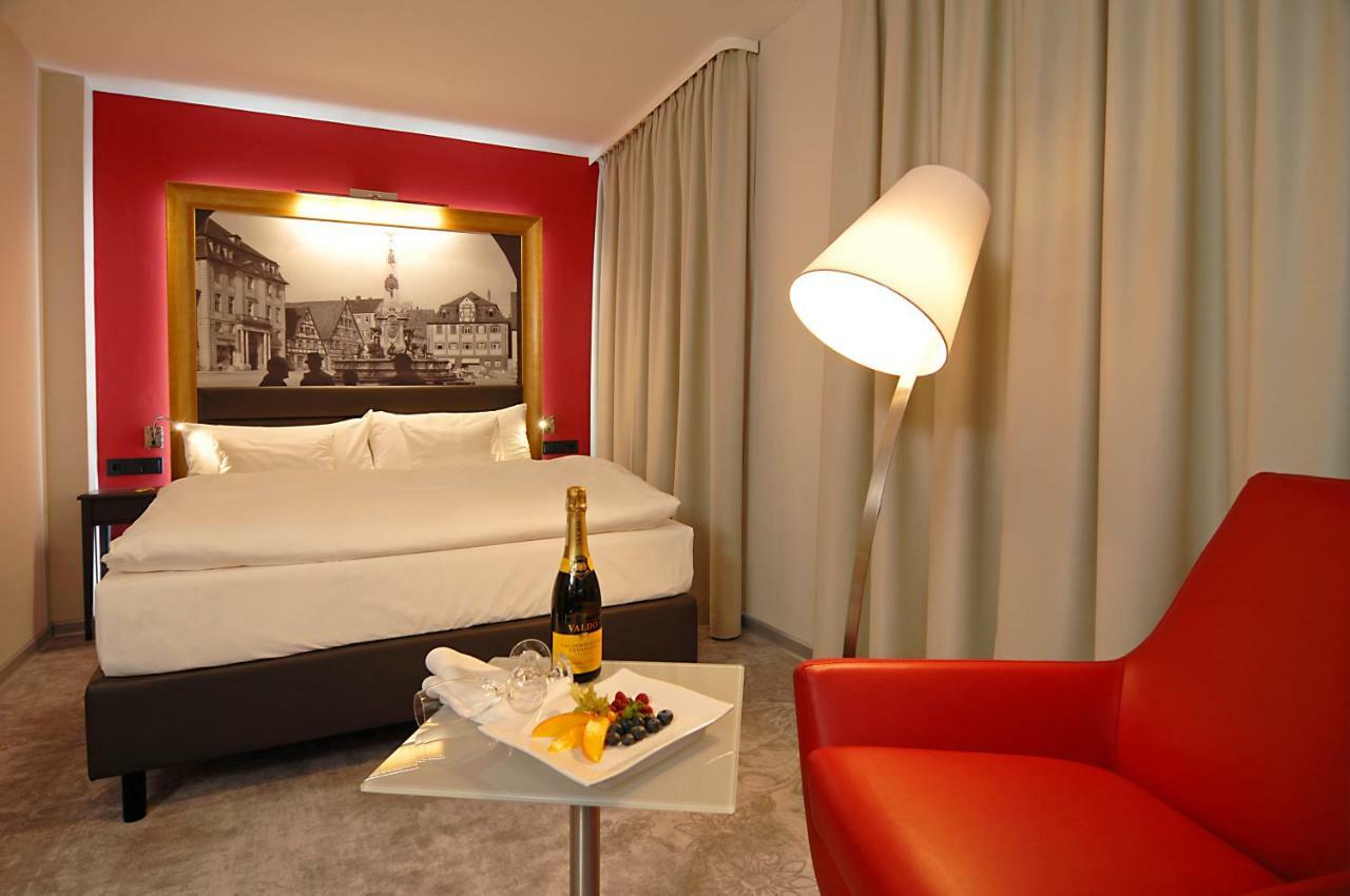 Hotel Gasthof Raab シュヴァーバッハ エクステリア 写真